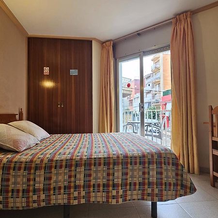 Hostal Los Manos ブラナス エクステリア 写真