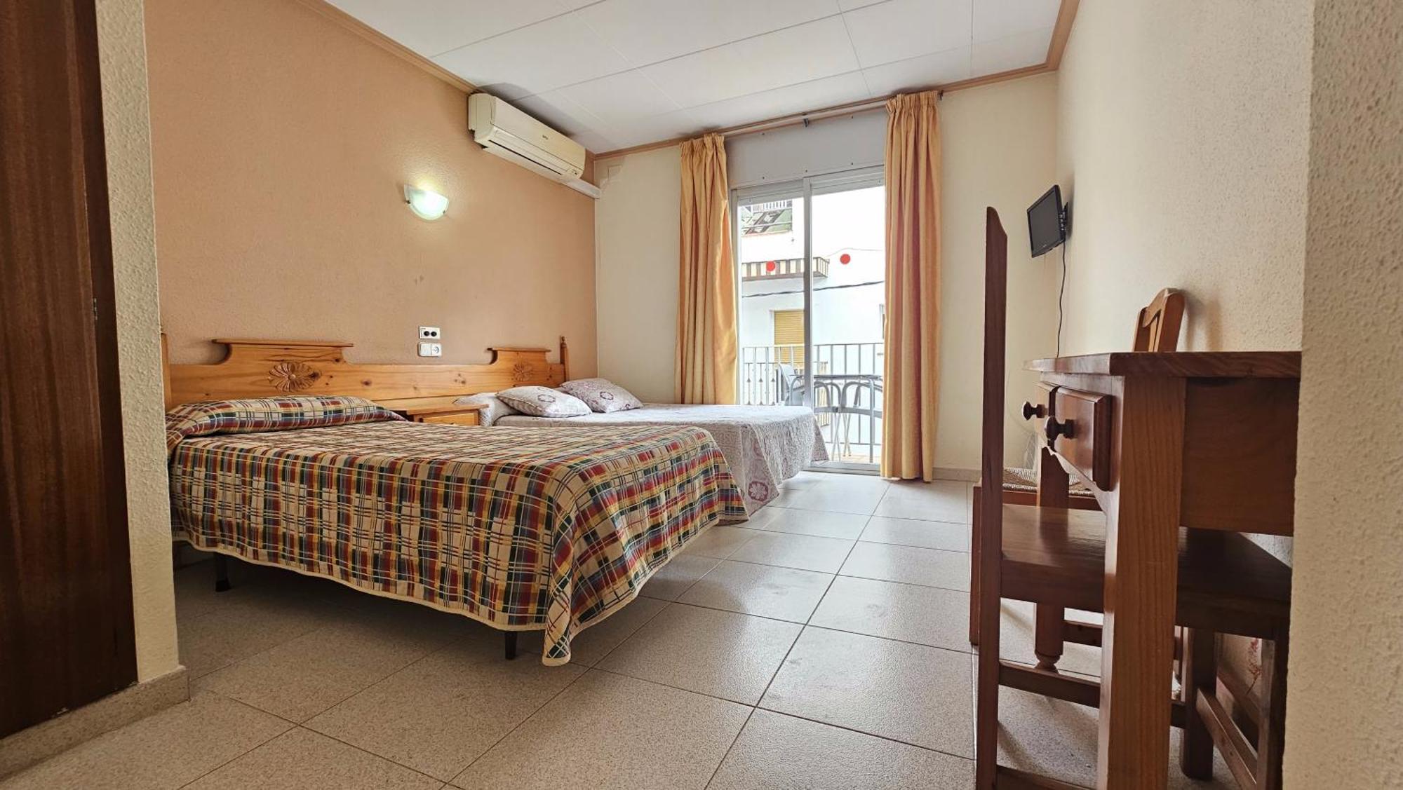 Hostal Los Manos ブラナス エクステリア 写真